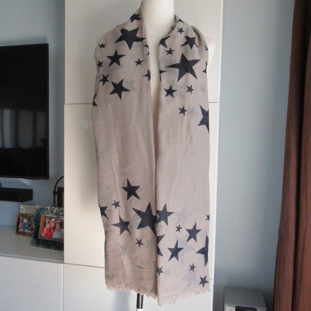 9/11 Memorial Oversized Scarf Patriotic Stars USA Scarf Toupe and Blue Polyester